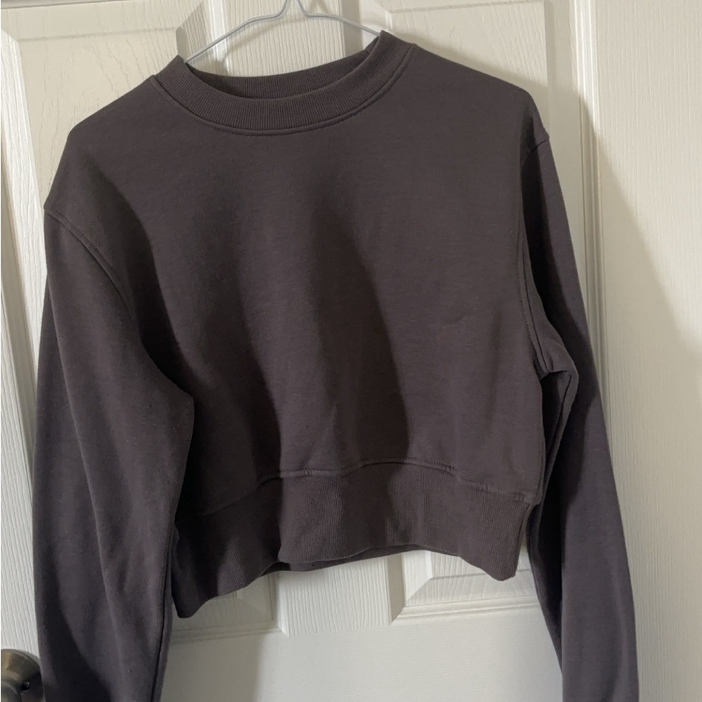 Women's Black Cropped Sweatshirt